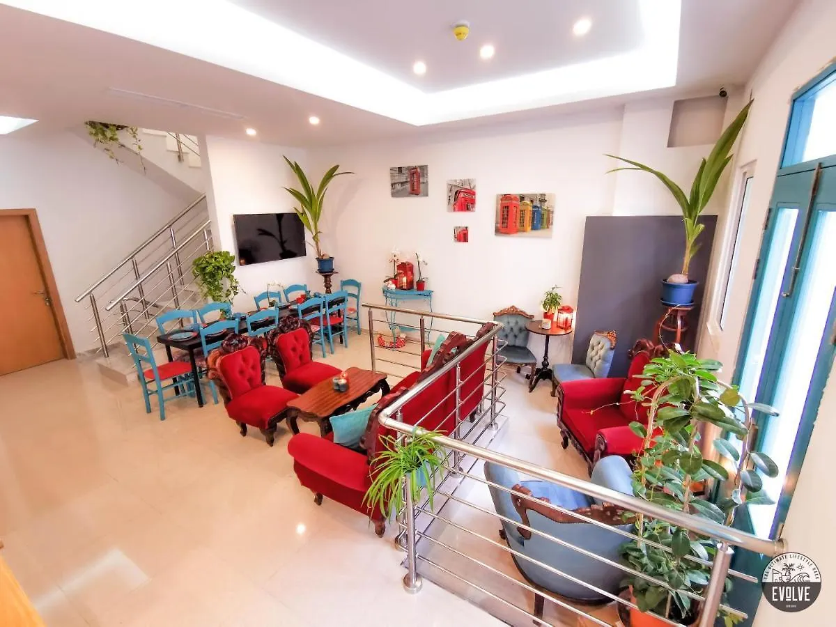 Evolve Coliving Guesthouse Sliema 0*,