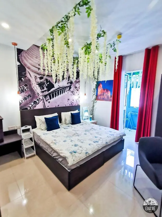 Evolve Coliving Guesthouse Sliema 0*,