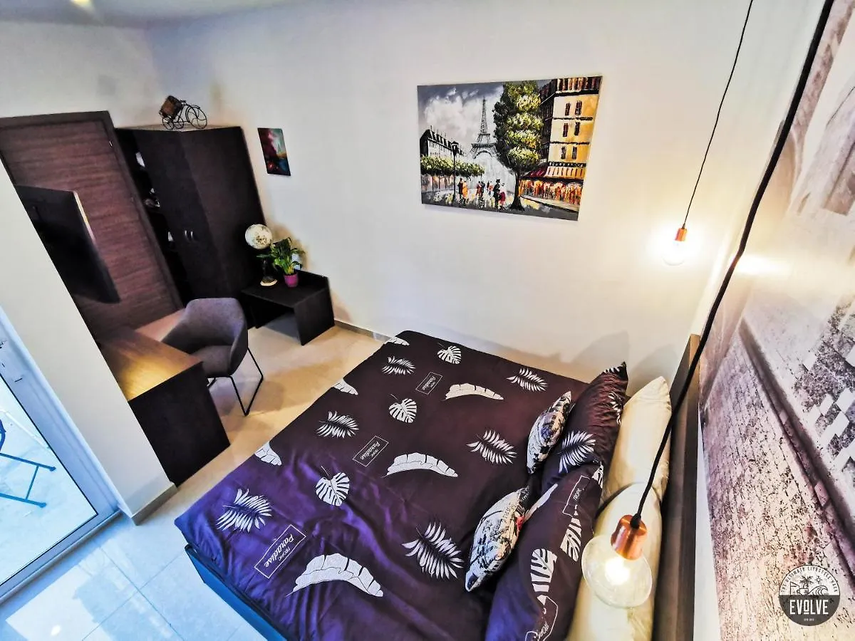 Evolve Coliving Guesthouse Sliema Malta
