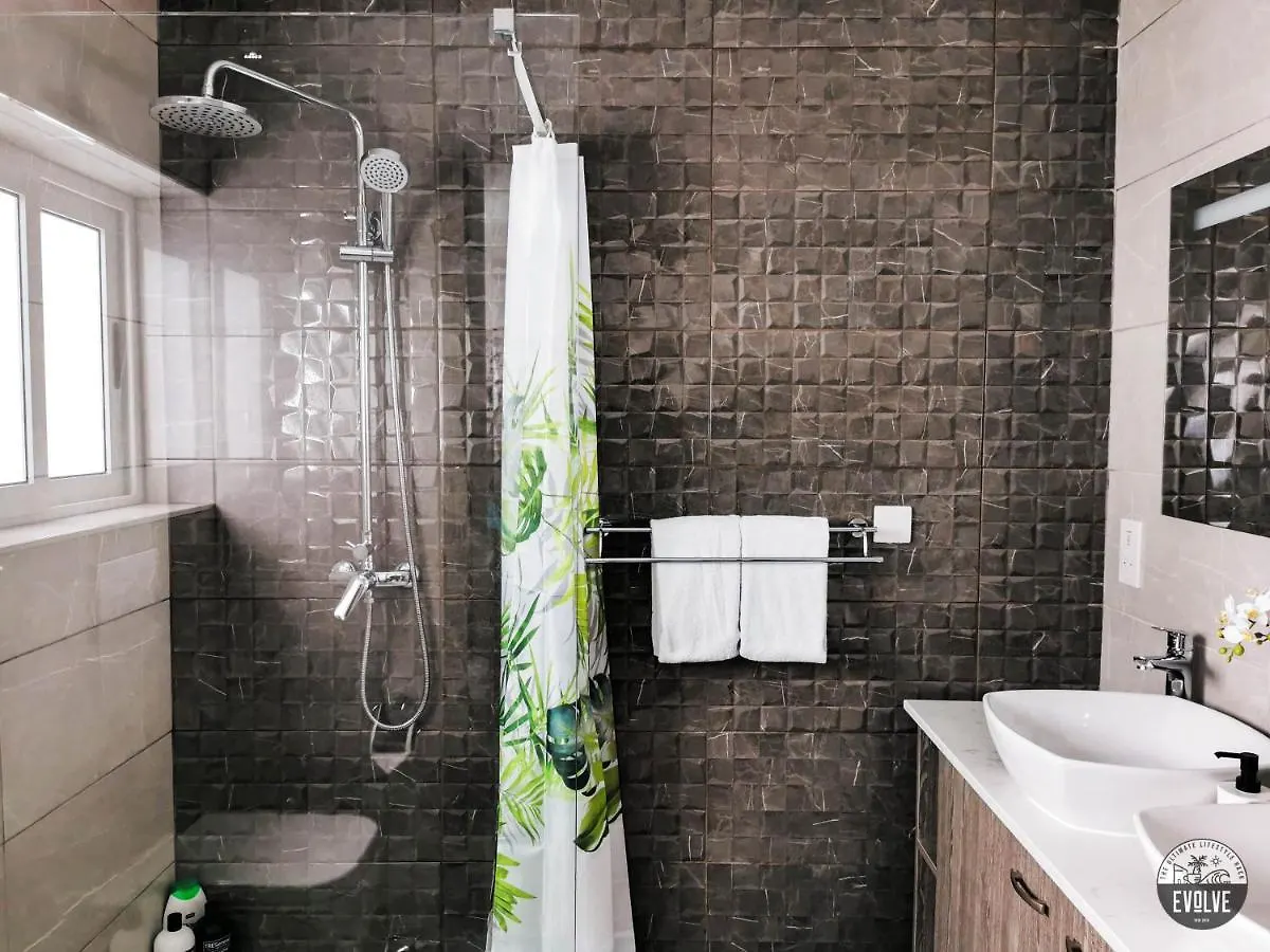 Evolve Coliving Guesthouse Sliema 0*,