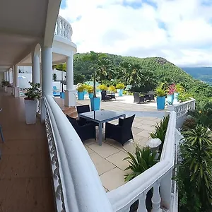 https://petit-amour-villa-seychelles.maheislandhotels.com
