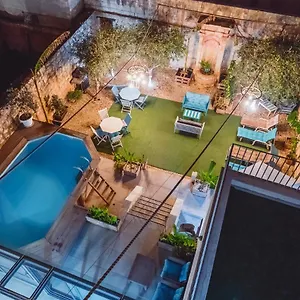 https://maltese-maltese.hotelssaintjulians.com